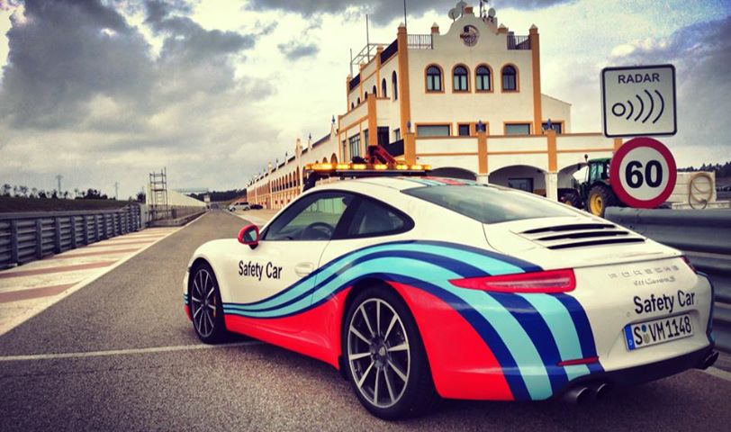 Porsche safety car 911 Carerra S